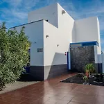 Holiday home Vereda Del Sur - Sea View And Pool Playa Blanca (Lanzarote)